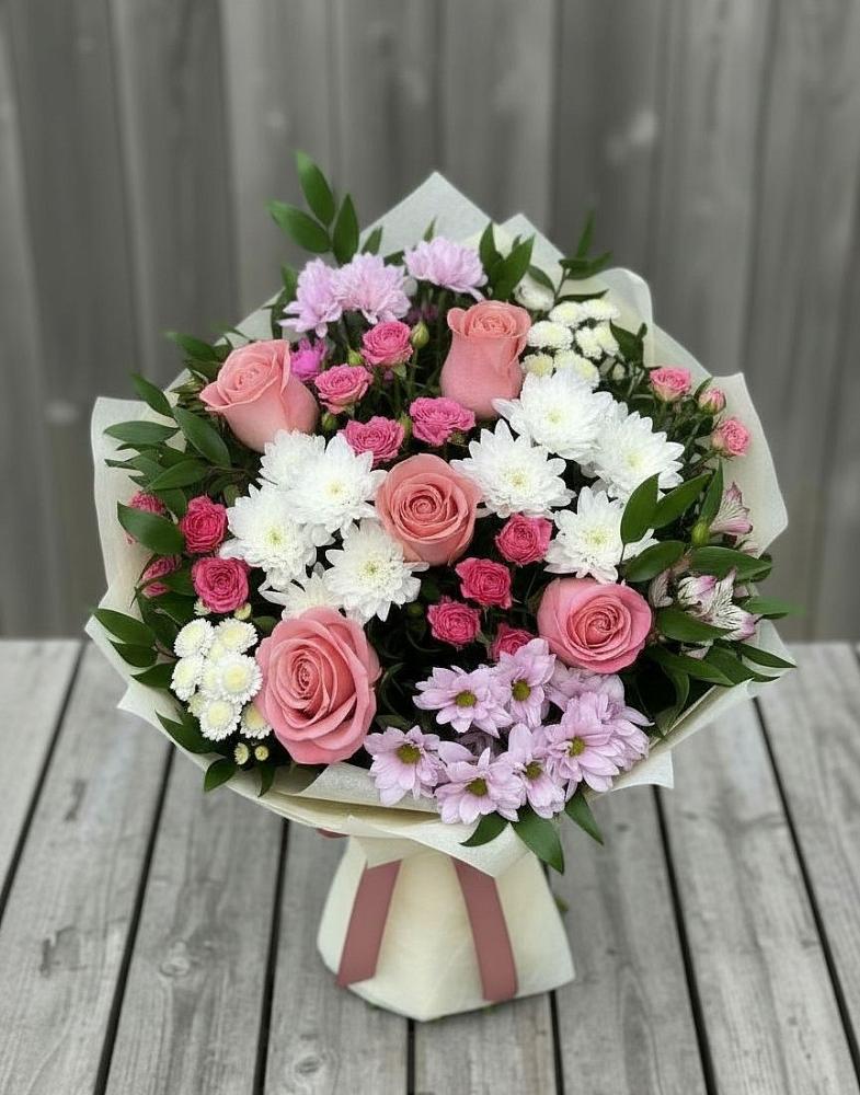 Букет цветов из: Альстромерии, Гвоздики, Розы и Хризантемы в Нерль