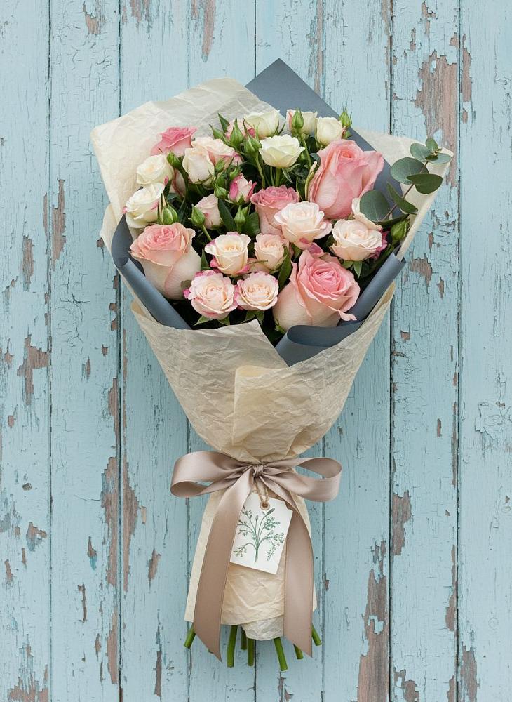 Букет цветов из: Розы в Нерль