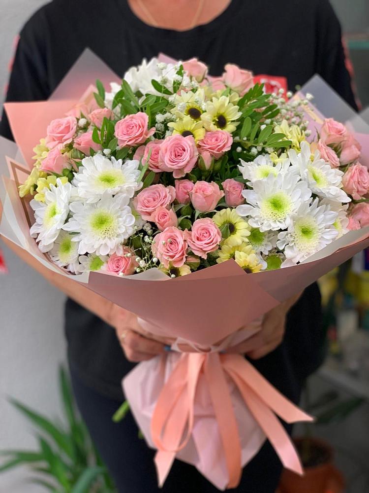 Букет цветов из: Розы и Хризантемы в Нерль