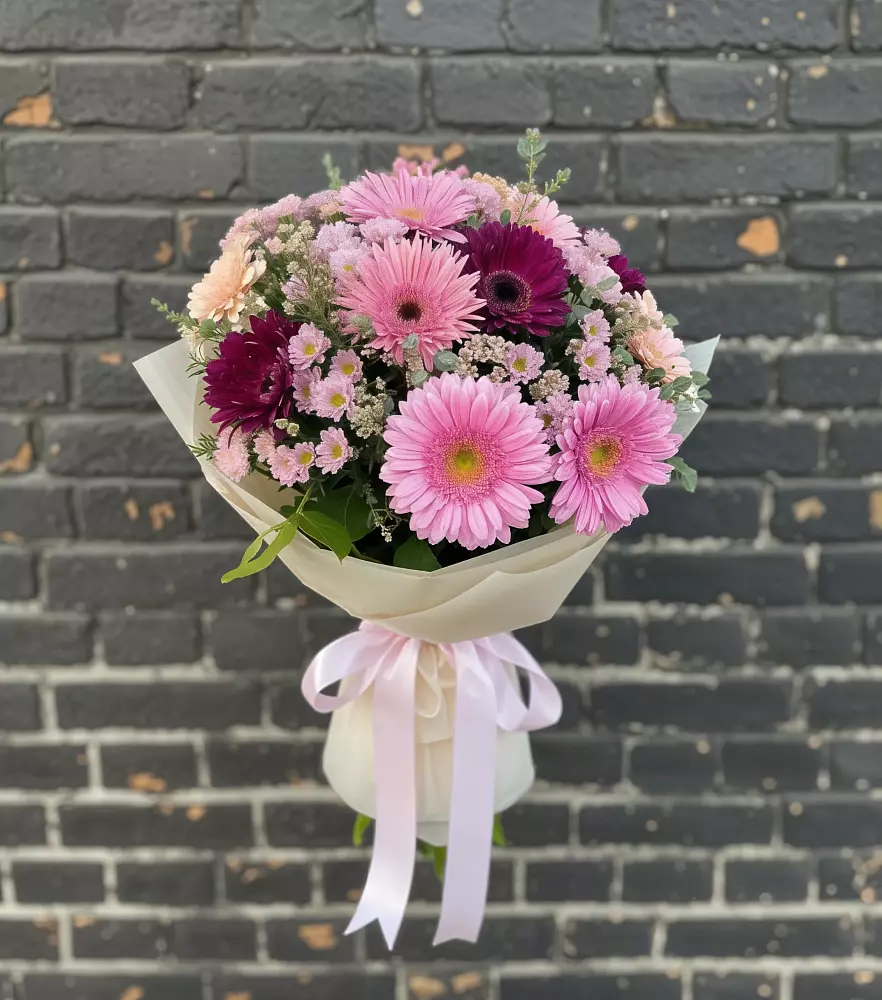 Букет цветов из: Герберы и Хризантемы в Нерль