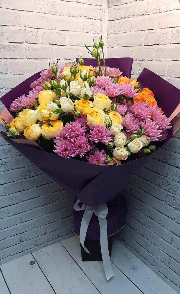 Букет цветов из: Хризантемы и Розы в Нерль