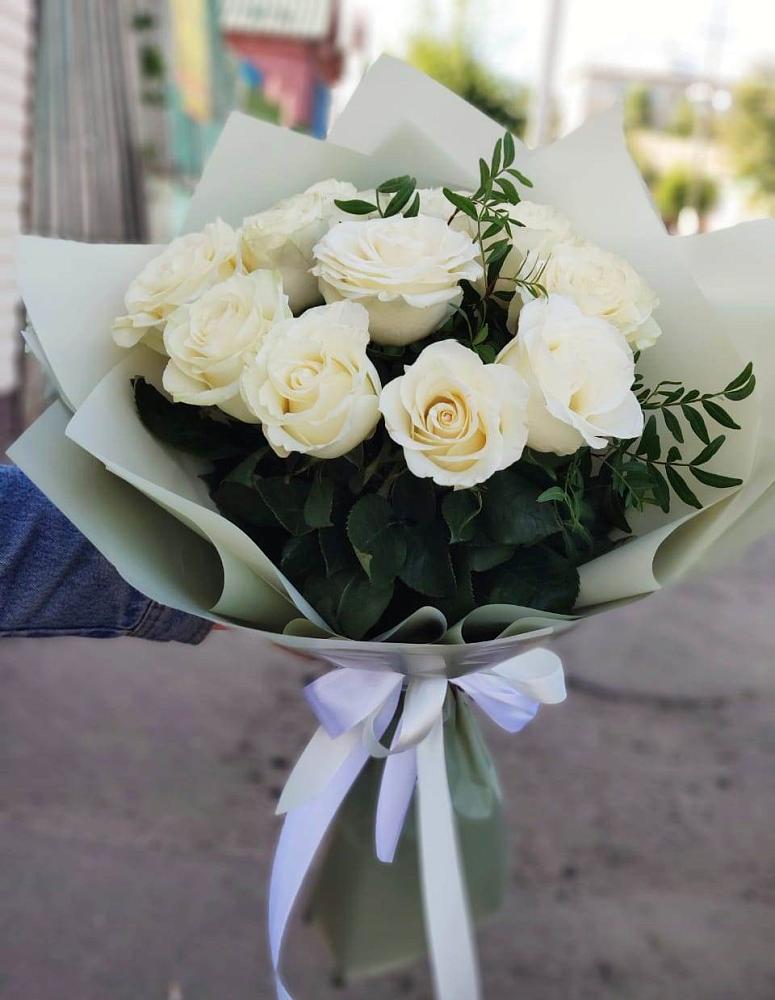 Букет Белые розы Проуд в Нерль