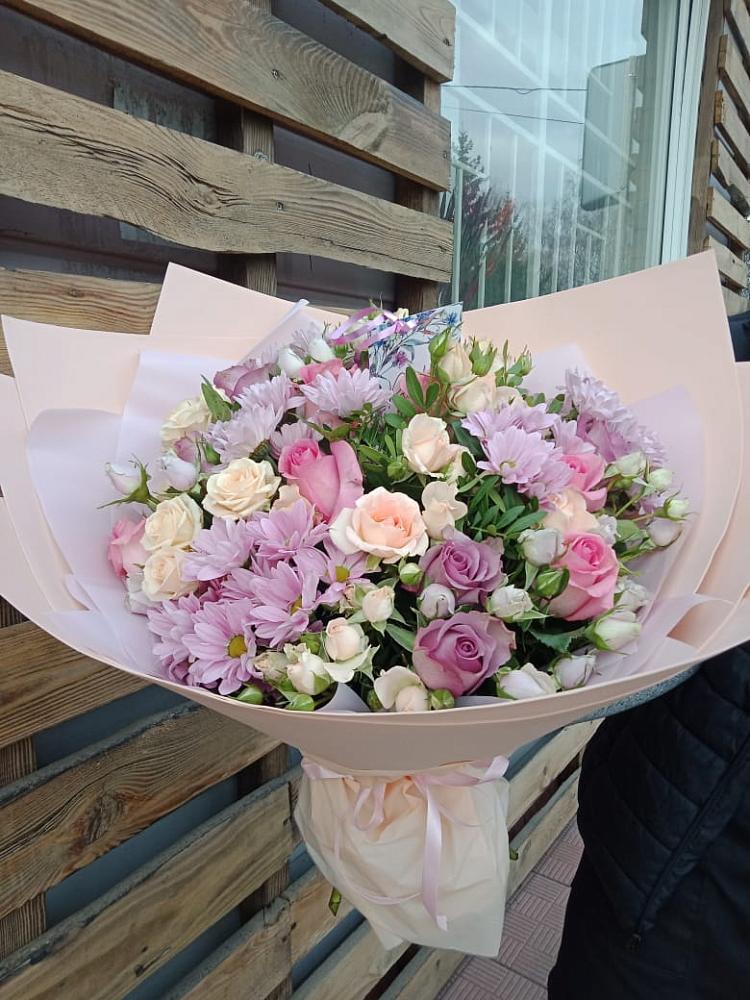 Букет цветов из: Розы и Хризантемы в Нерль