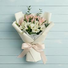Букет цветов из:  Альстромерии в Нерль