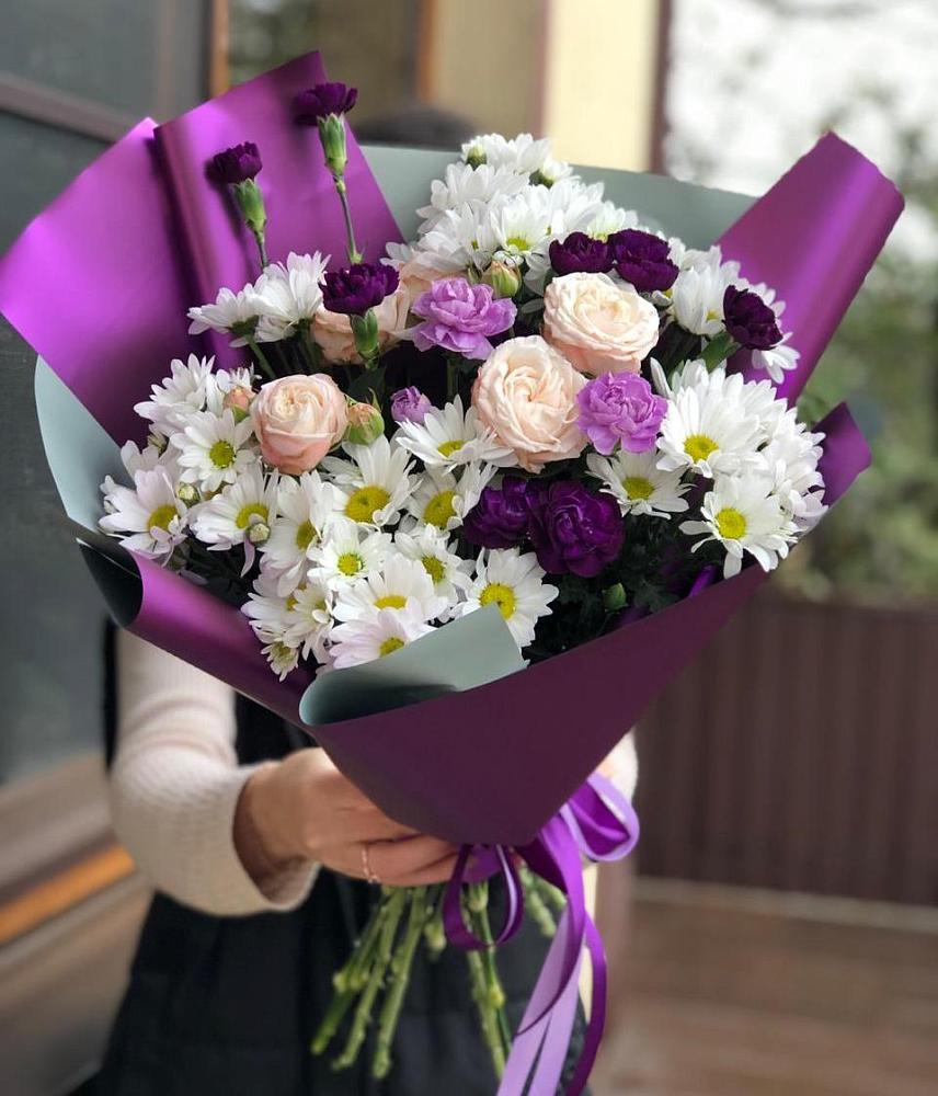 Букет цветов из: Хризантемы, Гвоздики и Розы в Нерль