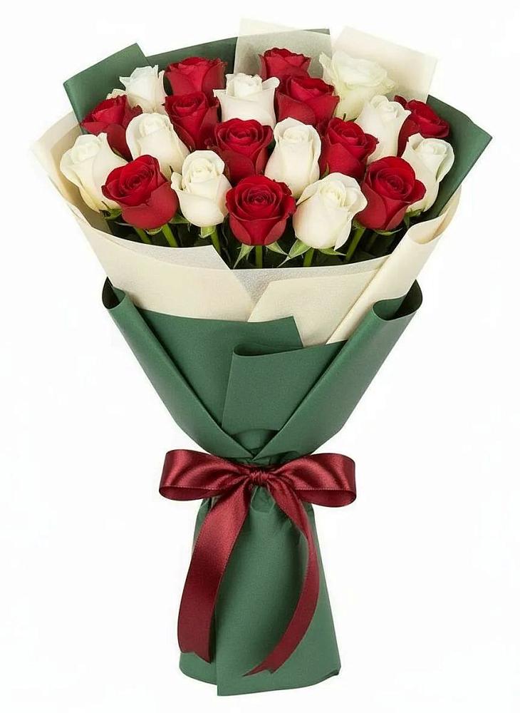 Букет Микс из красных и белых роз в Нерль