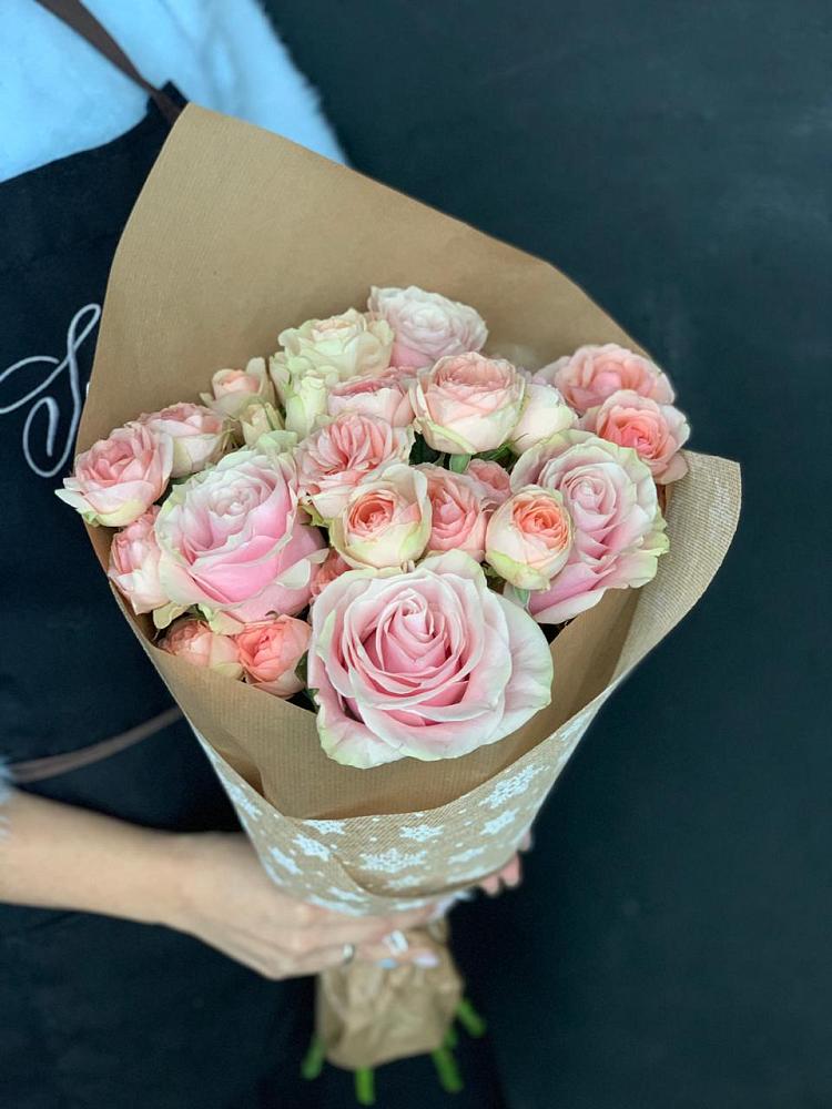 Букет цветов из: Хризантемы и Розы в Нерль