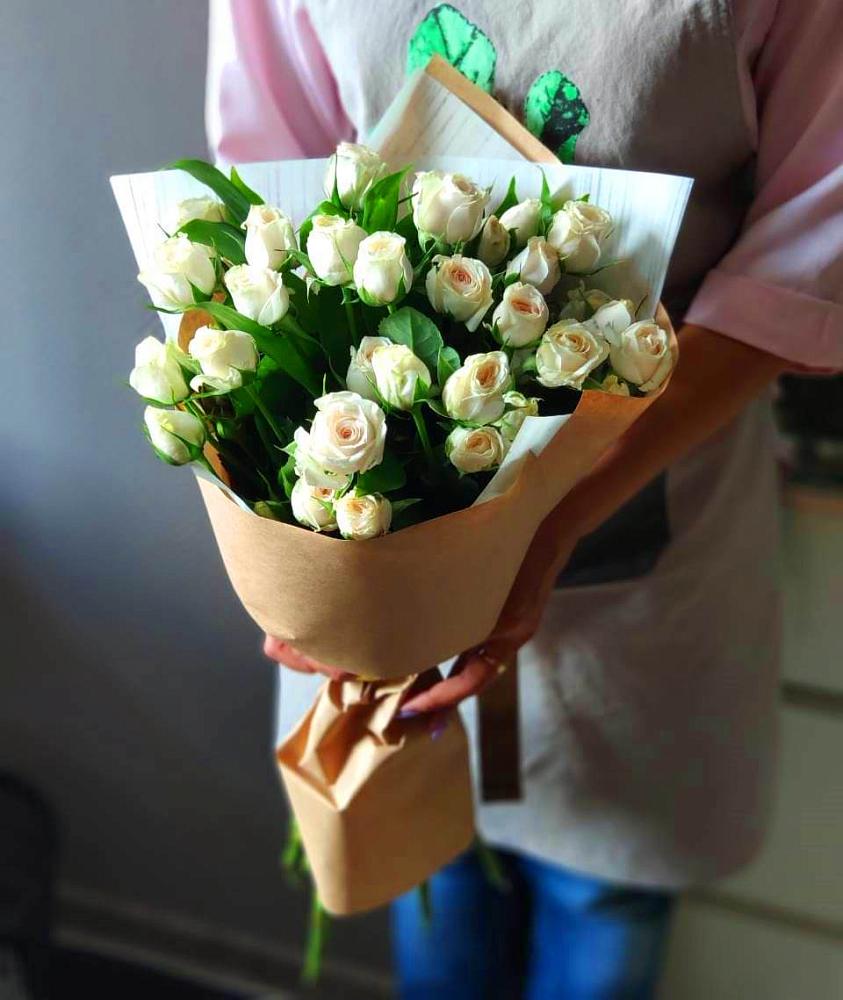 Букет цветов из: Розы в Нерль
