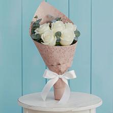 Букет цветов из:  Розы в Нерль