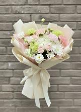 Букет цветов из:  Гвоздики, Розы, Лизиантусы и Хризантемы в Нерль