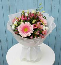 Букет цветов из:  Герберы, Альстромерии и Лизиантусы в Нерль
