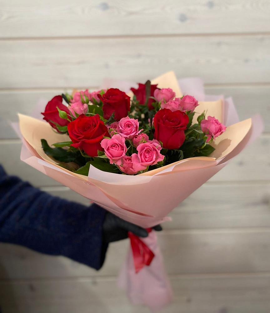 Букет цветов из: Розы в Нерль