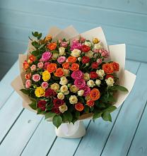 Букет Микс из разноцветных кустовых роз в Нерль