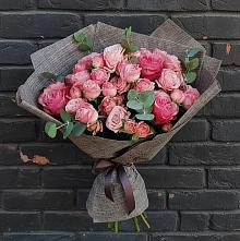 Букет цветов из:  Розы в Нерль