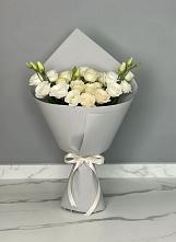 Букет цветов из:  Розы и Лизиантусы в Нерль